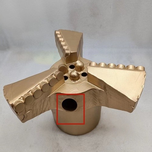 Is water well PDC bit water hole more larger more better?