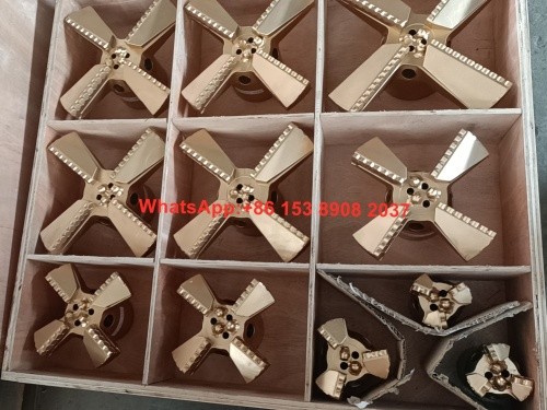 3 wings and 4 wings PDC bit is on way to customer