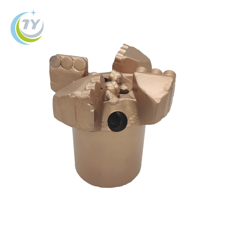4 wings PDC drill bit 133mm for well drilling