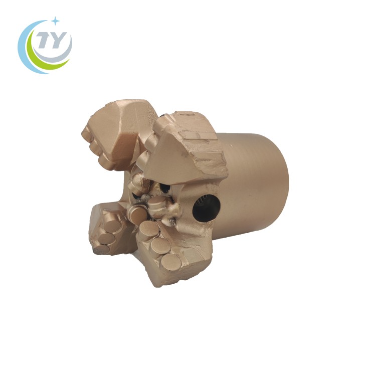 4 wings PDC drill bit 133mm for well drilling