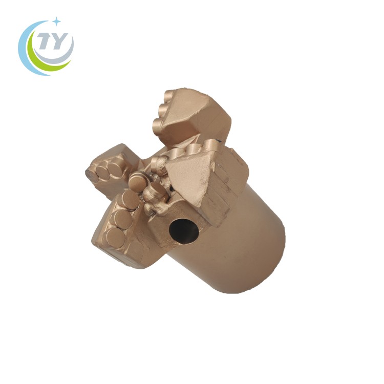 4 wings PDC drill bit 133mm for well drilling