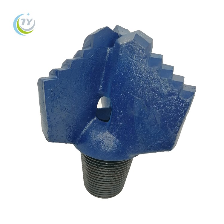 API 4-1/2 reg 203mm Step Chevron Drag Bit