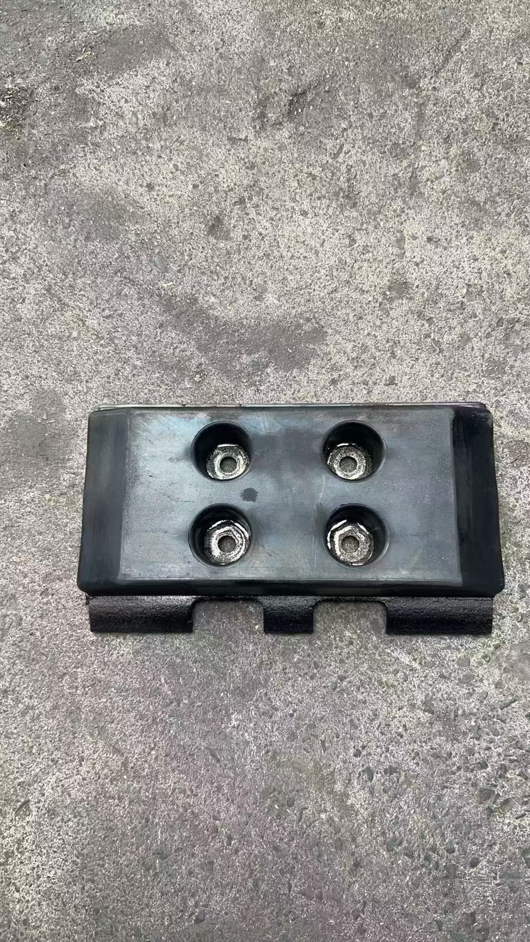 Track pads for road milling machine